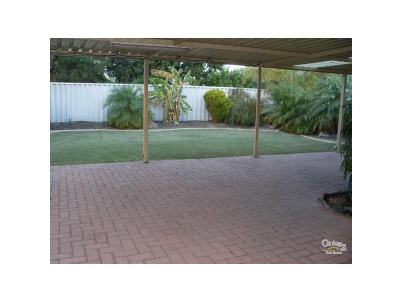 22 Kentia Close, Warnbro WA 6169