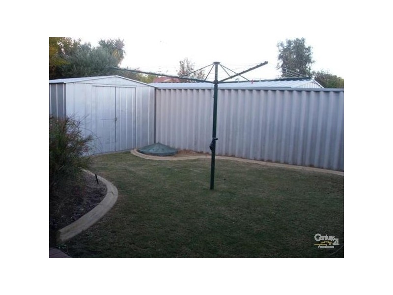 22 Kentia Close, Warnbro WA 6169