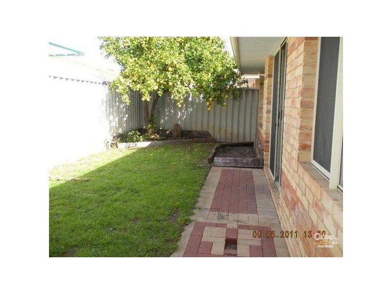 3/6 Dowling Street, Rockingham WA 6168