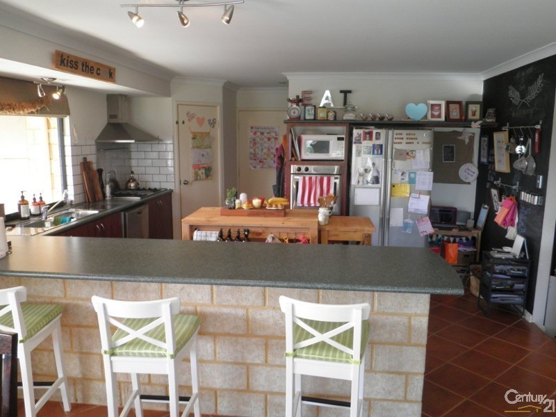 74 Baltimore Gardens, Port Kennedy WA 6172