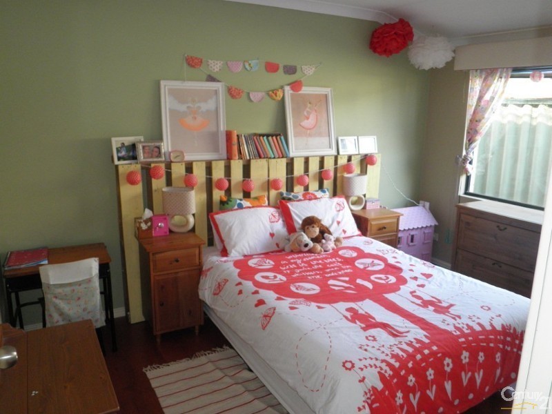 74 Baltimore Gardens, Port Kennedy WA 6172