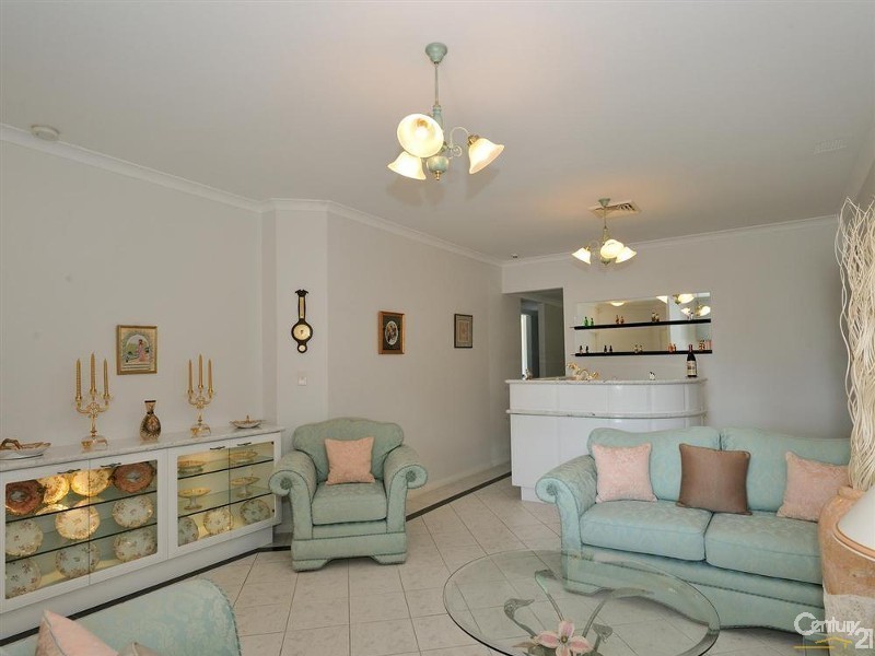 196 Fendam Street, Warnbro WA 6169