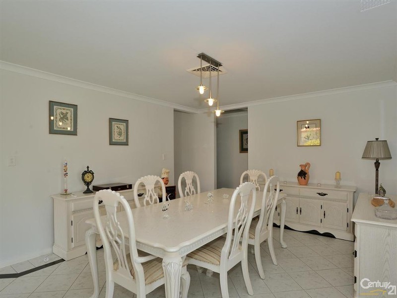 196 Fendam Street, Warnbro WA 6169