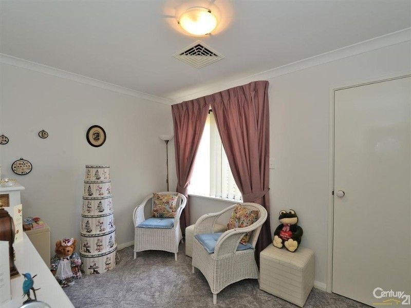 196 Fendam Street, Warnbro WA 6169