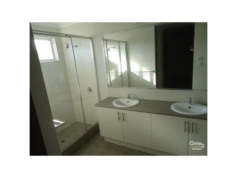 16 Johanna Way, Secret Harbour WA 6173