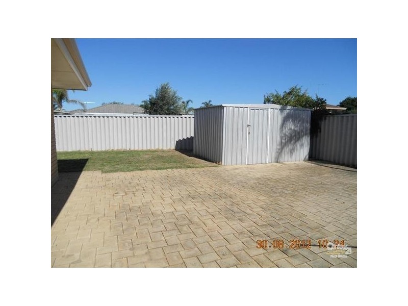 27 St Andrews Loop, Cooloongup WA 6168