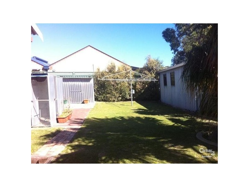 13 Leeder Street, Safety Bay WA 6169