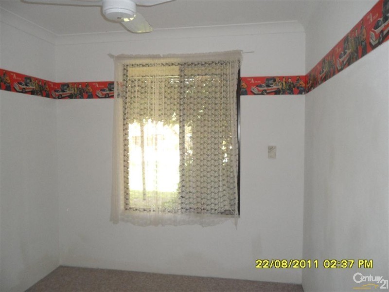 22 Cimbor Way, Parmelia WA 6167