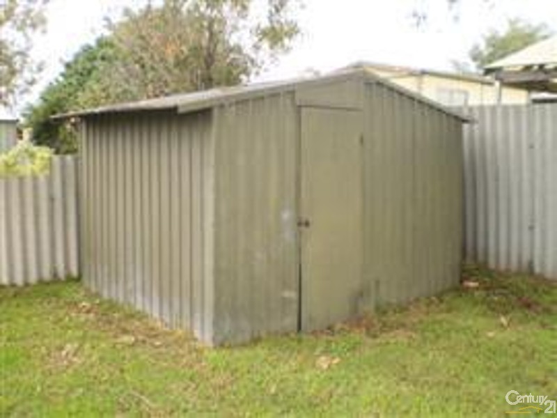 22 Cimbor Way, Parmelia WA 6167