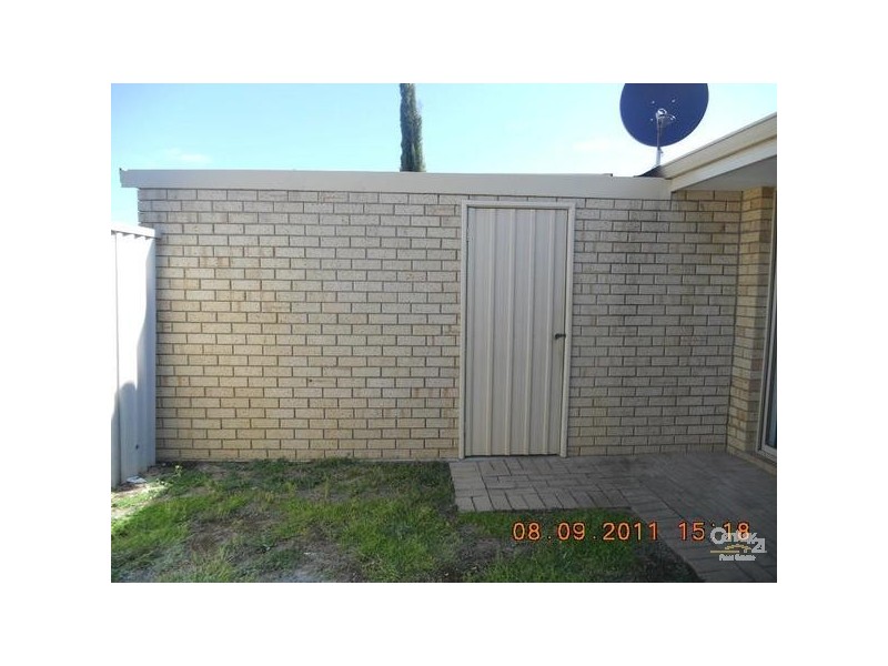 2/96 Simpson Avenue, Rockingham WA 6168