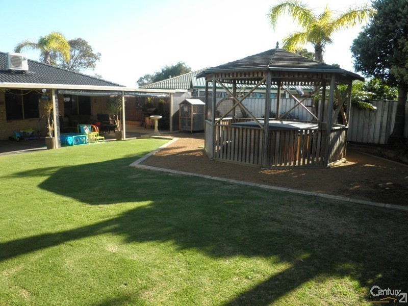 7 Gidgi Way, Waikiki WA 6169