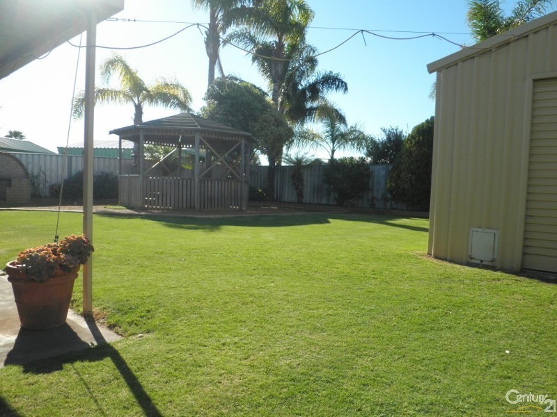 7 Gidgi Way, Waikiki WA 6169