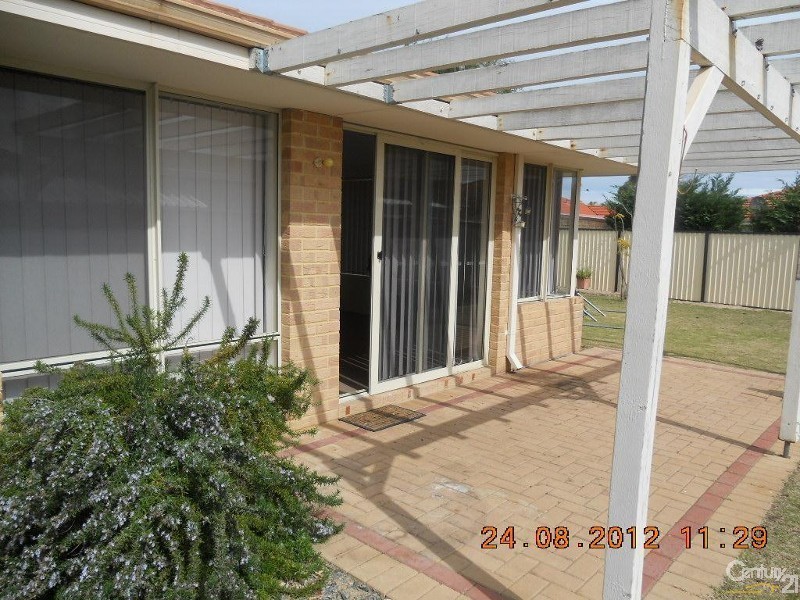 45 Silvertop Circle, Warnbro WA 6169