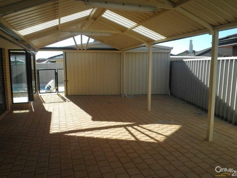 5 Uist Close, Port Kennedy WA 6172