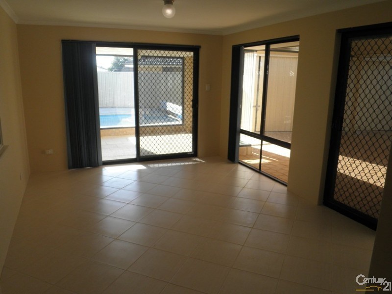 5 Uist Close, Port Kennedy WA 6172