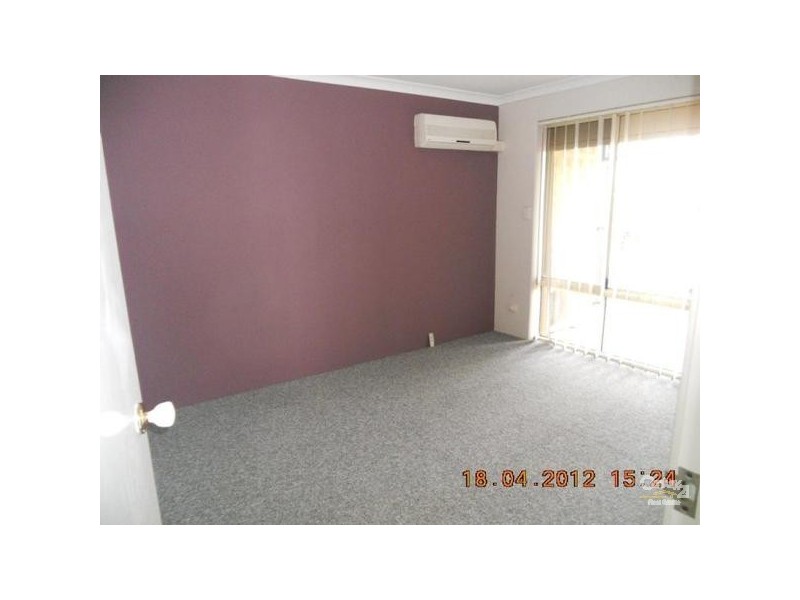 11/4 Marlo Place, Waikiki WA 6169