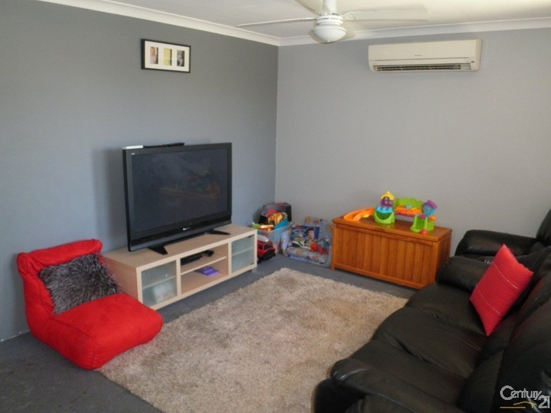 5 Carpul Place, Waikiki WA 6169