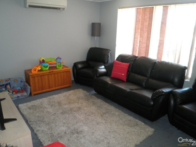 5 Carpul Place, Waikiki WA 6169