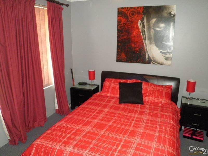 5 Carpul Place, Waikiki WA 6169