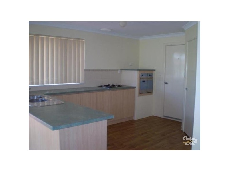 5 Brussels Circuit, Port Kennedy WA 6172