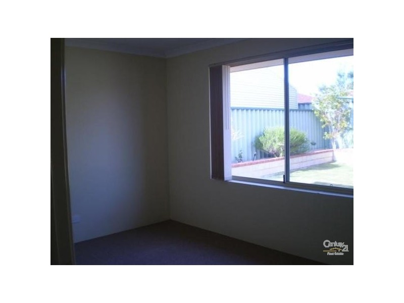 5 Brussels Circuit, Port Kennedy WA 6172