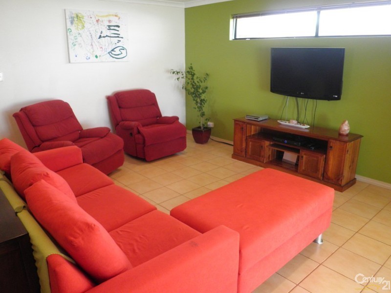 4 Skipjack Way, Warnbro WA 6169