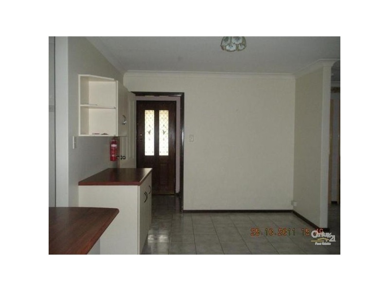8 Breaden Drive, Cooloongup WA 6168