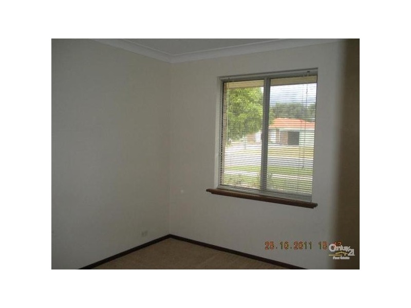 8 Breaden Drive, Cooloongup WA 6168
