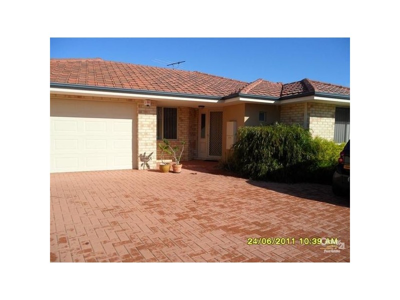 77 Montoro Drive, Port Kennedy WA 6172