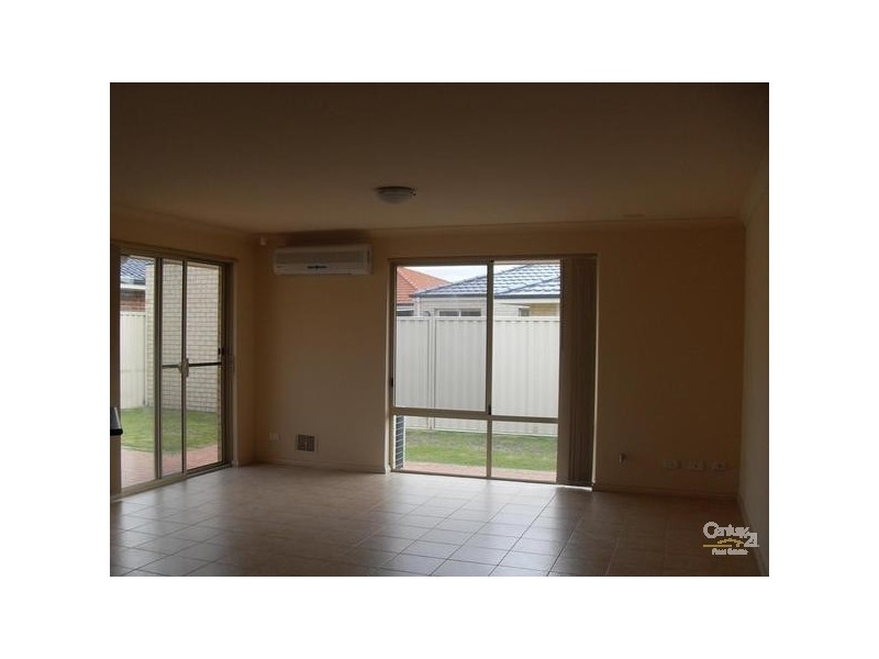 77 Montoro Drive, Port Kennedy WA 6172