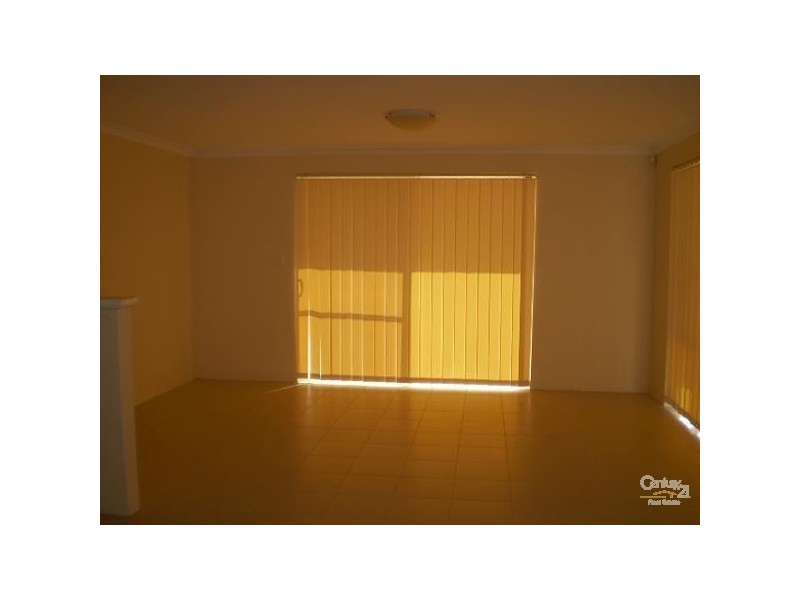 4 Sorrento Turn, Secret Harbour WA 6173