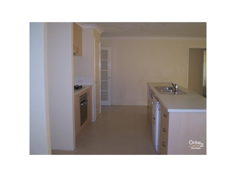 4 Sorrento Turn, Secret Harbour WA 6173