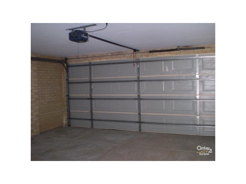 4 Sorrento Turn, Secret Harbour WA 6173