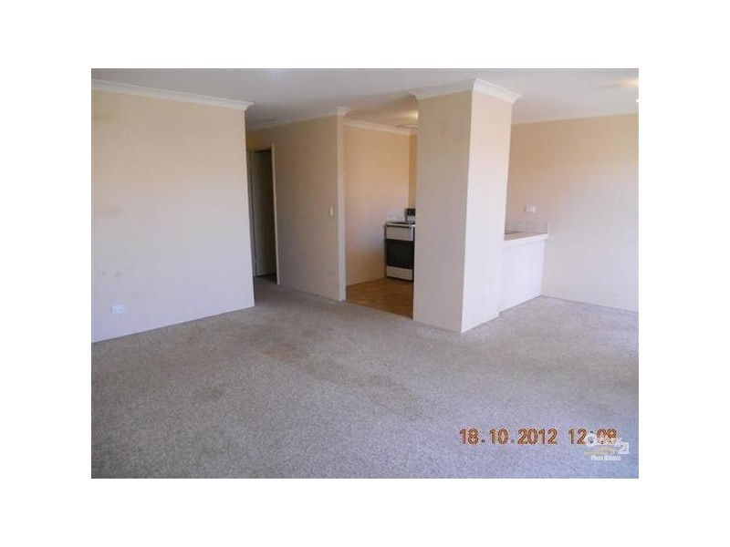 17/6 Hawkins Street, Rockingham WA 6168