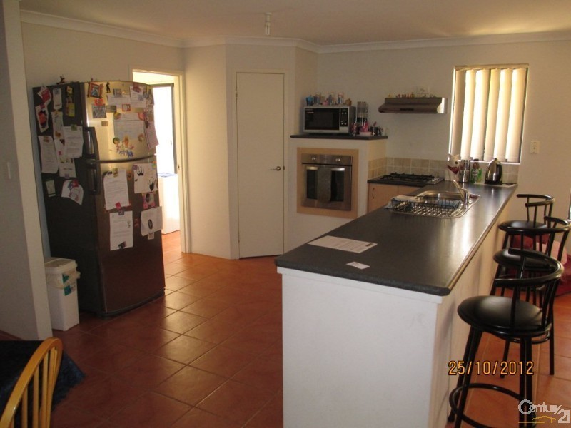 6 Waterfront Parkway, Shoalwater WA 6169