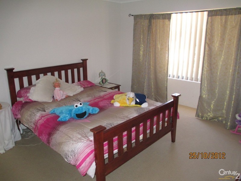 6 Waterfront Parkway, Shoalwater WA 6169