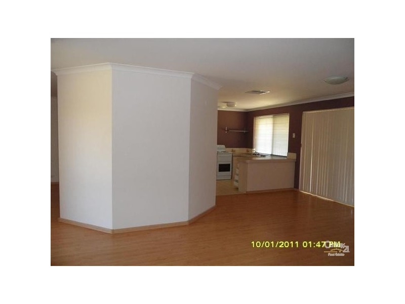 10 Labyrinth Street, Waikiki WA 6169