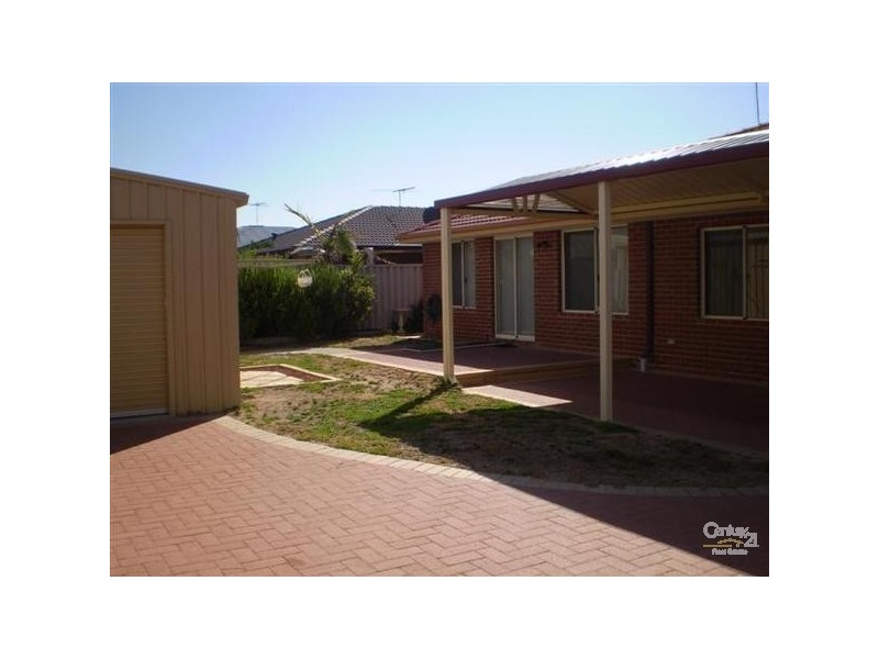 28 Trevino Drive, Port Kennedy WA 6172