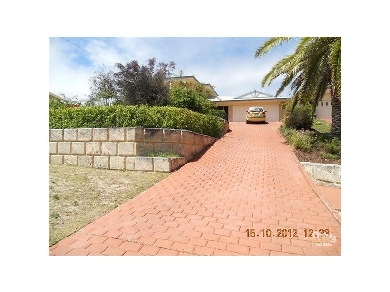 25 Shelton Street, Waikiki WA 6169