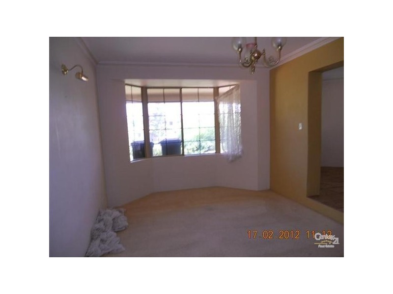 25 Shelton Street, Waikiki WA 6169