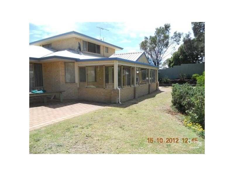 25 Shelton Street, Waikiki WA 6169