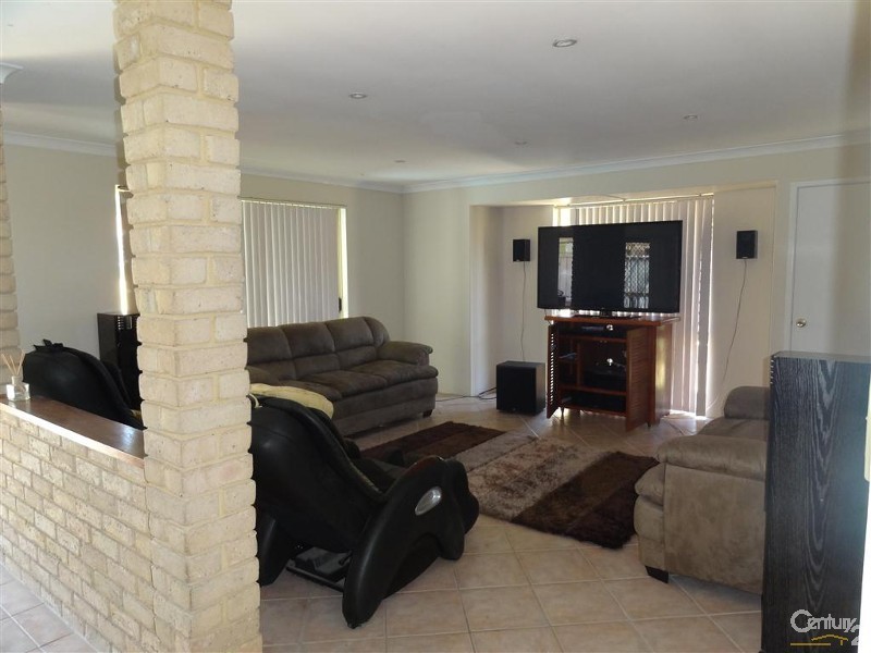 3 Oxley Place, Rockingham WA 6168