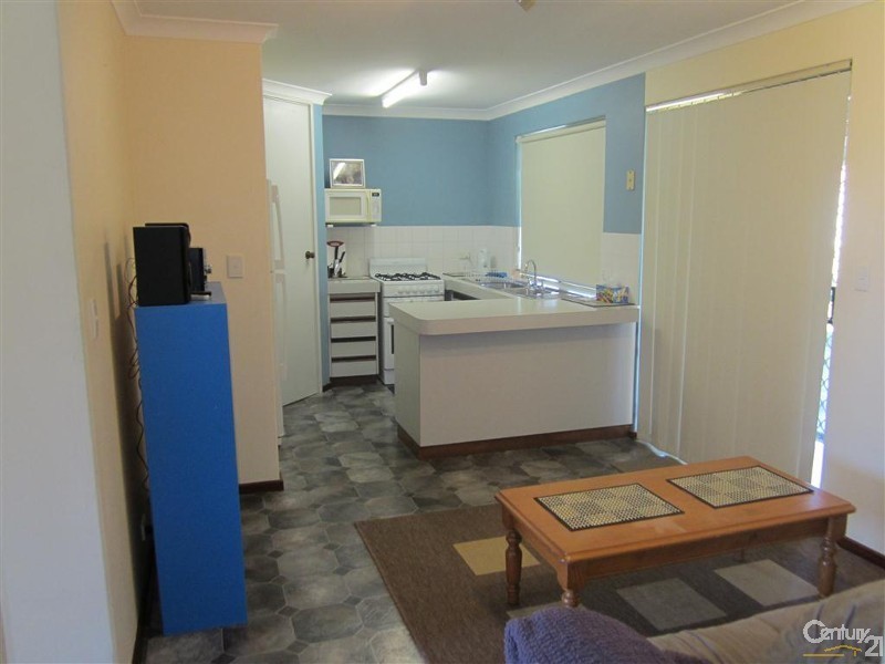 7 Glenway Loop, Cooloongup WA 6168