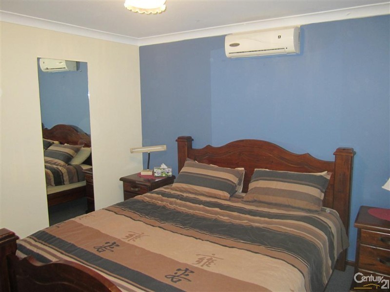 7 Glenway Loop, Cooloongup WA 6168