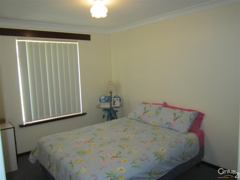 7 Glenway Loop, Cooloongup WA 6168