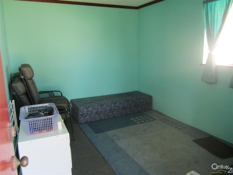 7 Glenway Loop, Cooloongup WA 6168