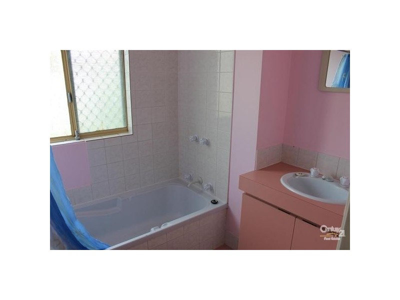 3 Camm Place, Waikiki WA 6169