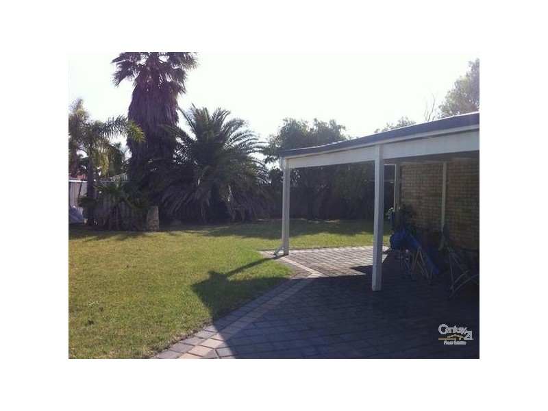 174 Willmott Drive, Cooloongup WA 6168