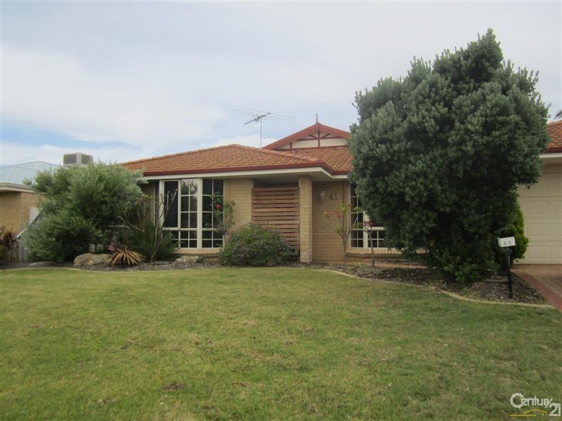 41 Montebourg Meander, Port Kennedy WA 6172