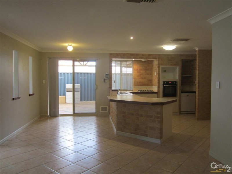 41 Montebourg Meander, Port Kennedy WA 6172